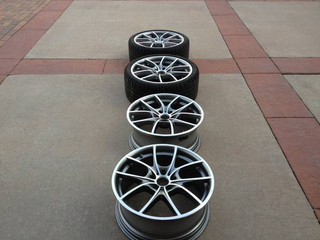 Illustration for article titled Anyone Running 30 series tires?